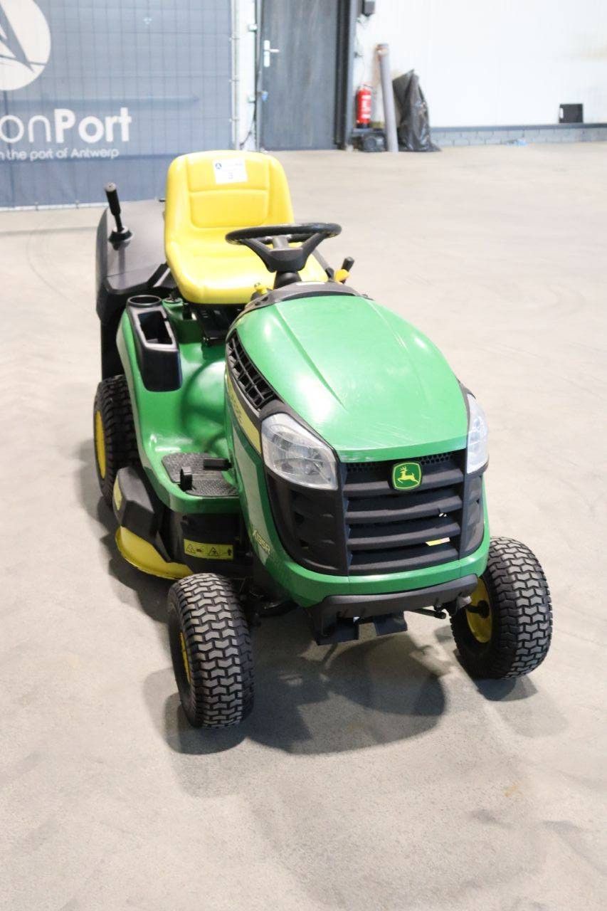 Zitmaaier John Deere X135R Benzine 2016