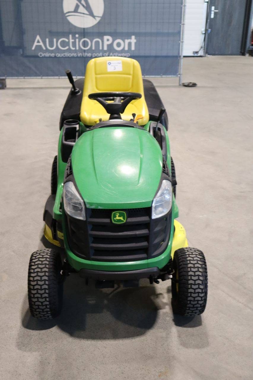 Zitmaaier John Deere X135R Benzine 2016