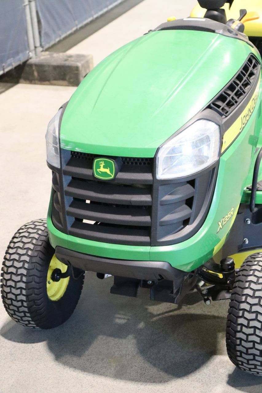 Zitmaaier John Deere X135R Benzine 2016