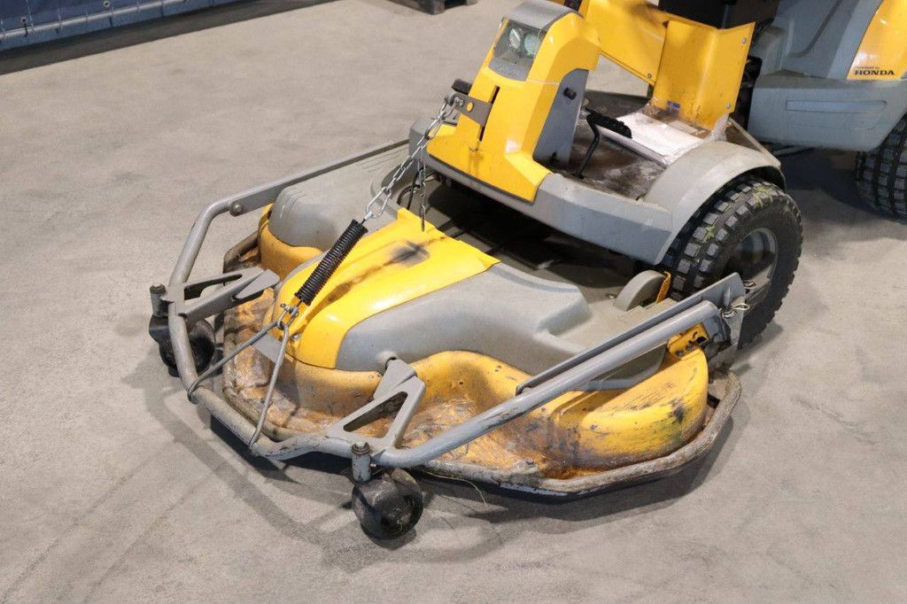 Zitmaaier Stiga Park Pro 25 AWD Benzine 2011