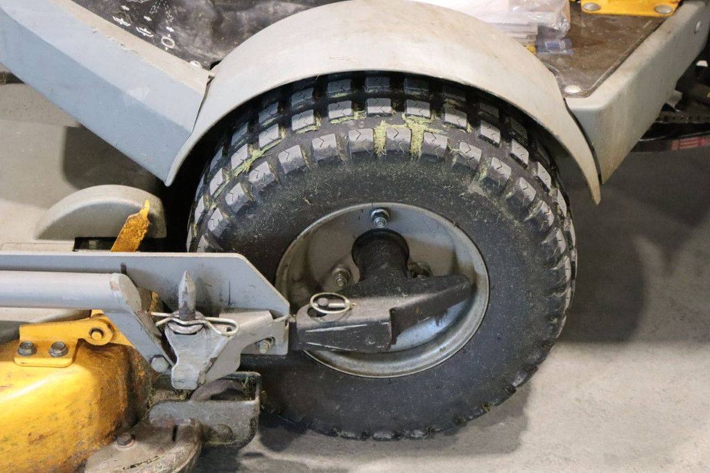 Zitmaaier Stiga Park Pro 25 AWD Benzine 2011