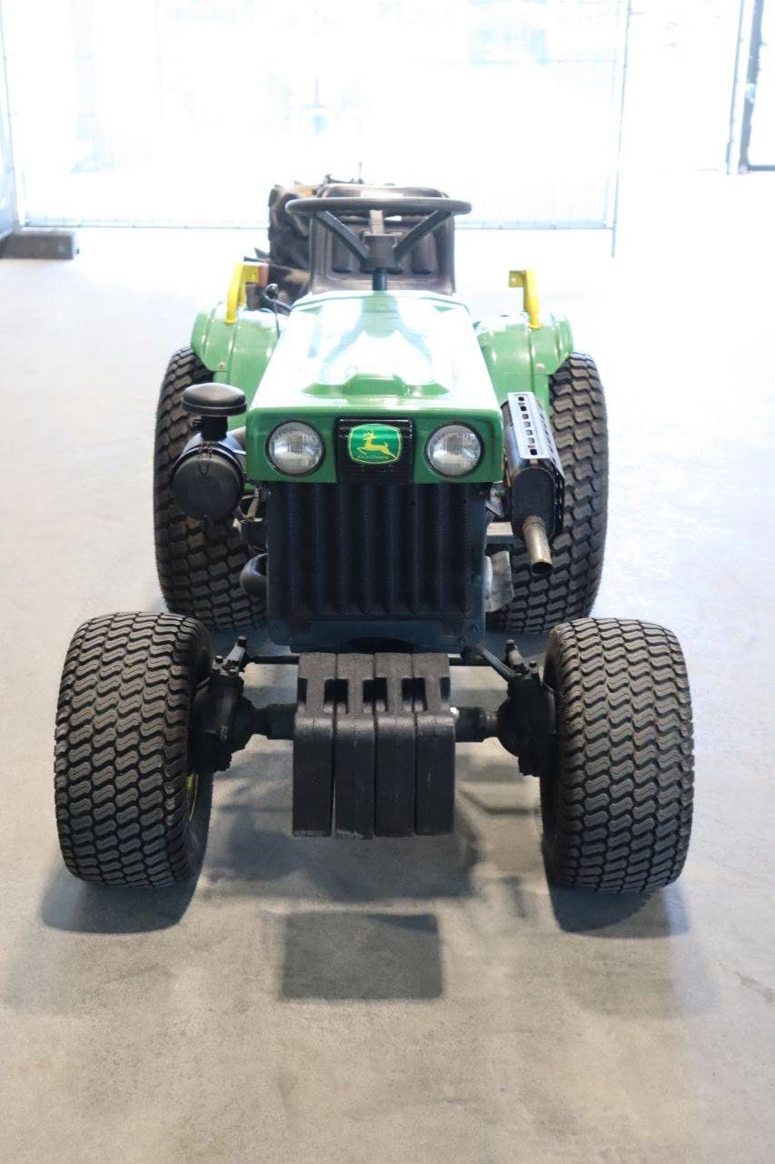 Compact Tractor John Deere B7000 Diesel met Extra Wielen