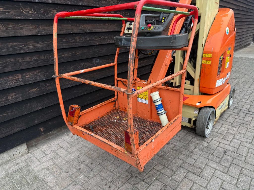 JLG toucan 10 e