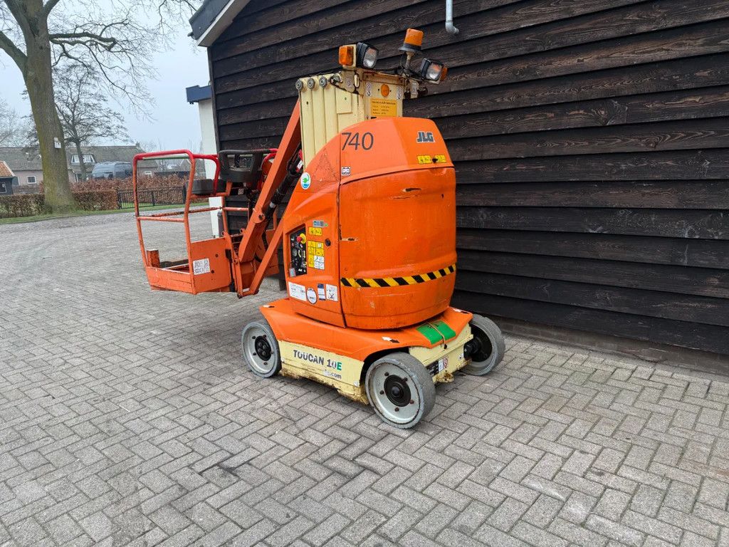 JLG toucan 10 e