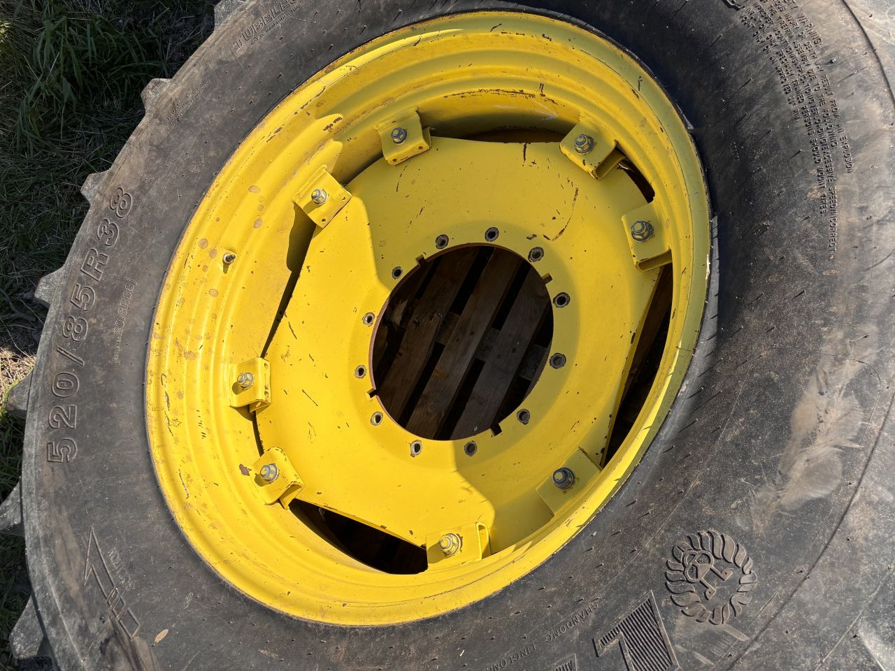 Set wielen 520/85R38 - profiel 90%