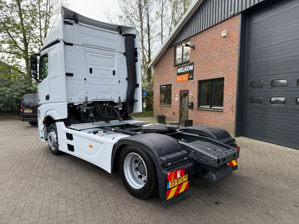 Mercedes-Benz Actros 1845 L Bigspace 2x tank Standairco Smarttacho 2! 301.793KM NL Truck