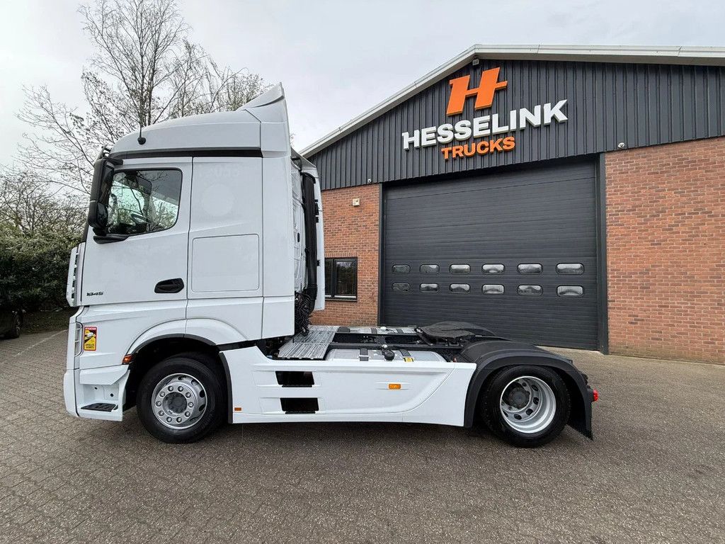 Mercedes-Benz Actros 1845 L Bigspace 2x tank Standairco Smarttacho 2! 301.793KM NL Truck