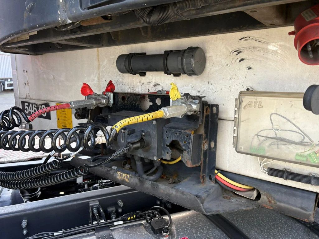 Pacton Liftas + Stuuras Dhollandia 2500KG LBW GEEN KOELMOTOR