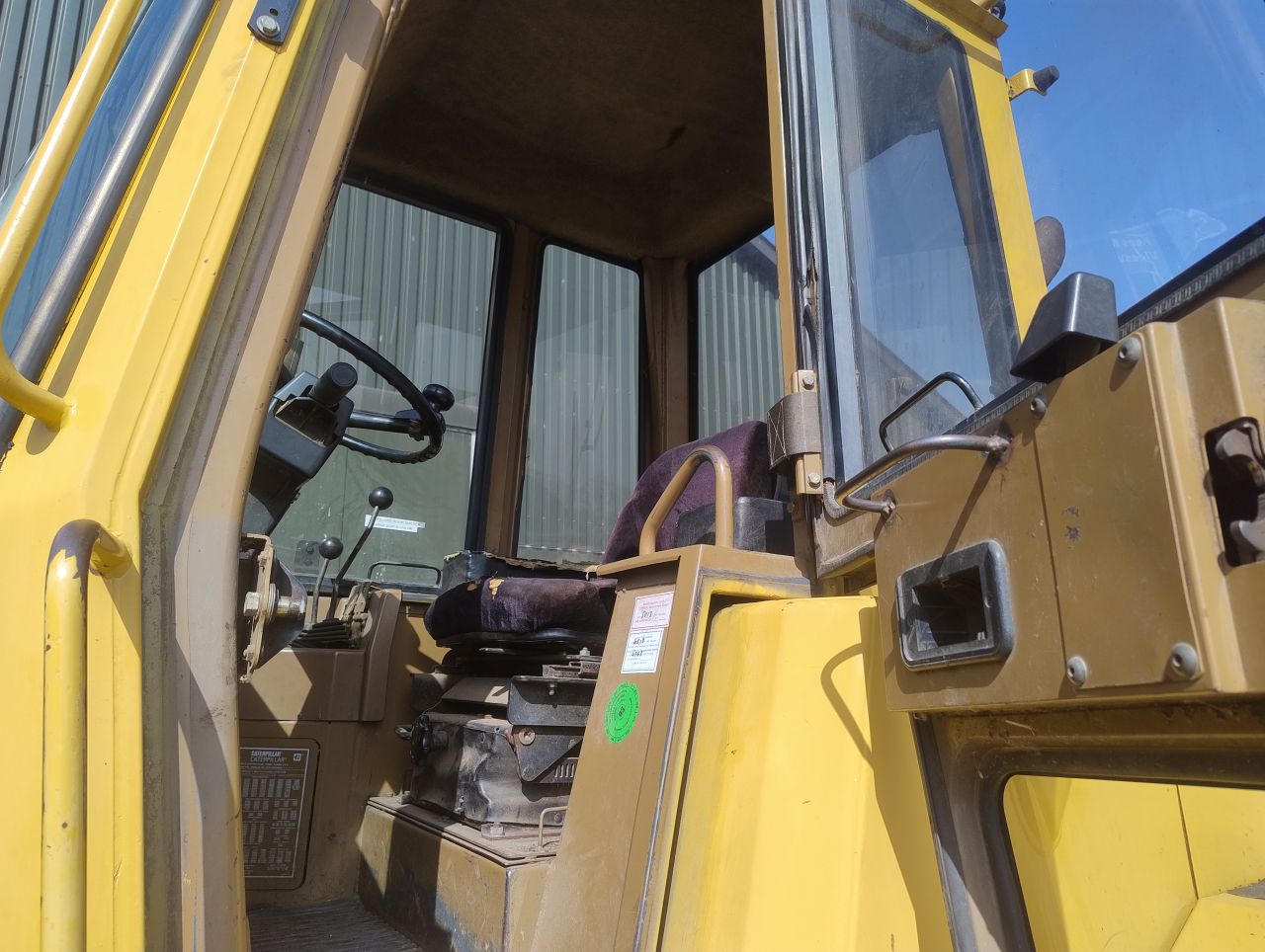 Shovel CAT IT12F +voerhapper bak puinbak/grasvork palletvork