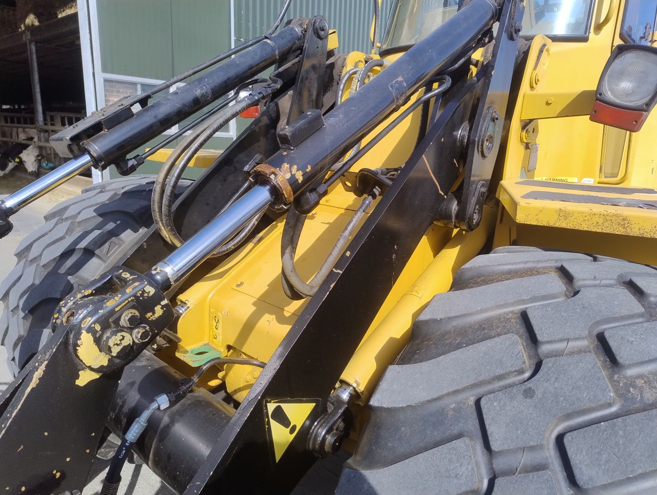 Shovel CAT IT12F +voerhapper bak puinbak/grasvork palletvork