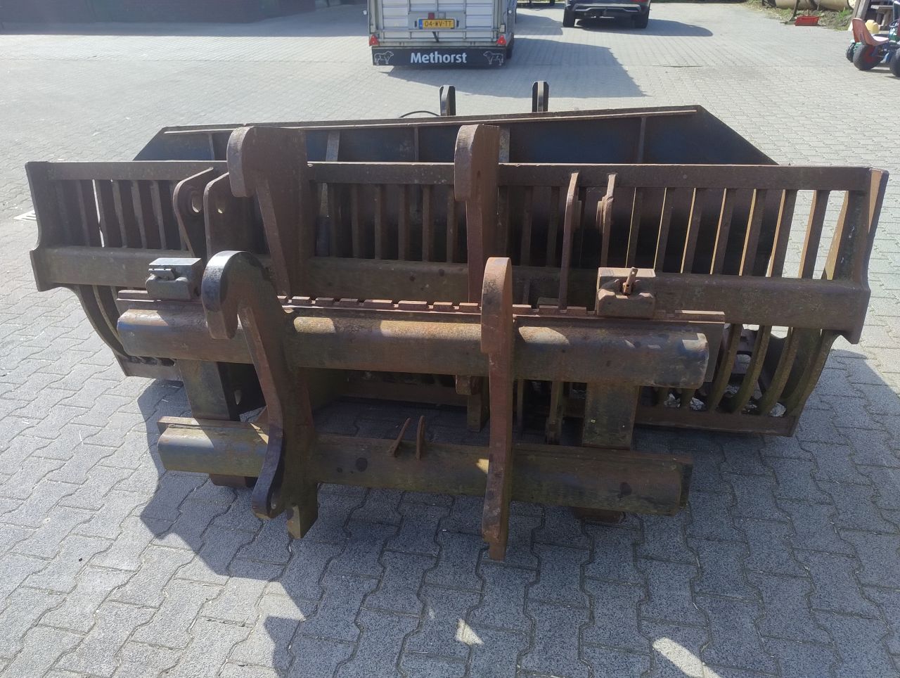 Shovel CAT IT12F +voerhapper bak puinbak/grasvork palletvork