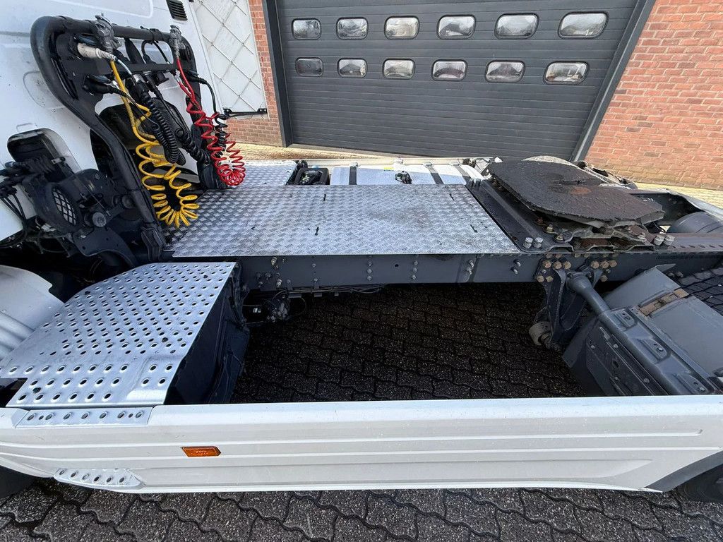 Scania P360 4X2 Slaapcabine 628.367KM Spoilers NL Truck APK/TUV 09-2026