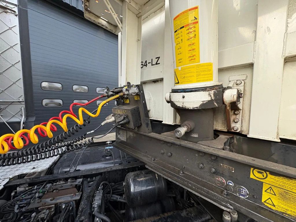 Stas S300CX 58m3 Alcoa Klep/deuren APK/TUV 09-2026