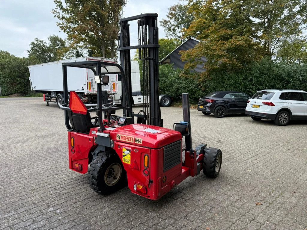 Moffett M4 3WEG M4 Kooiaap Let op! informatie ontbreekt