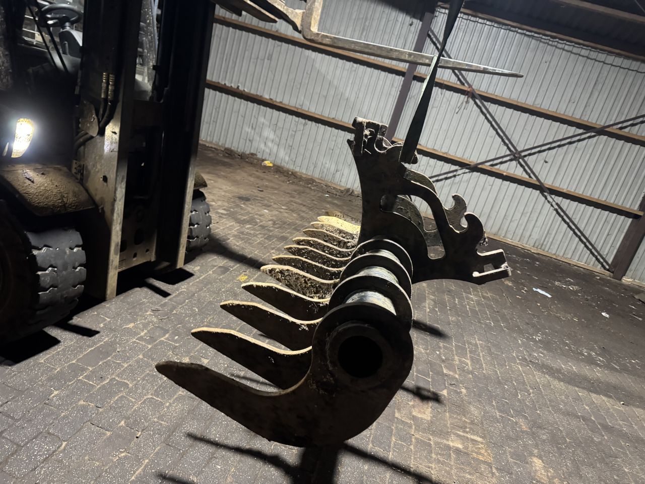 Wortelriek opschoonriek wortelmes cw 30 takkenriek