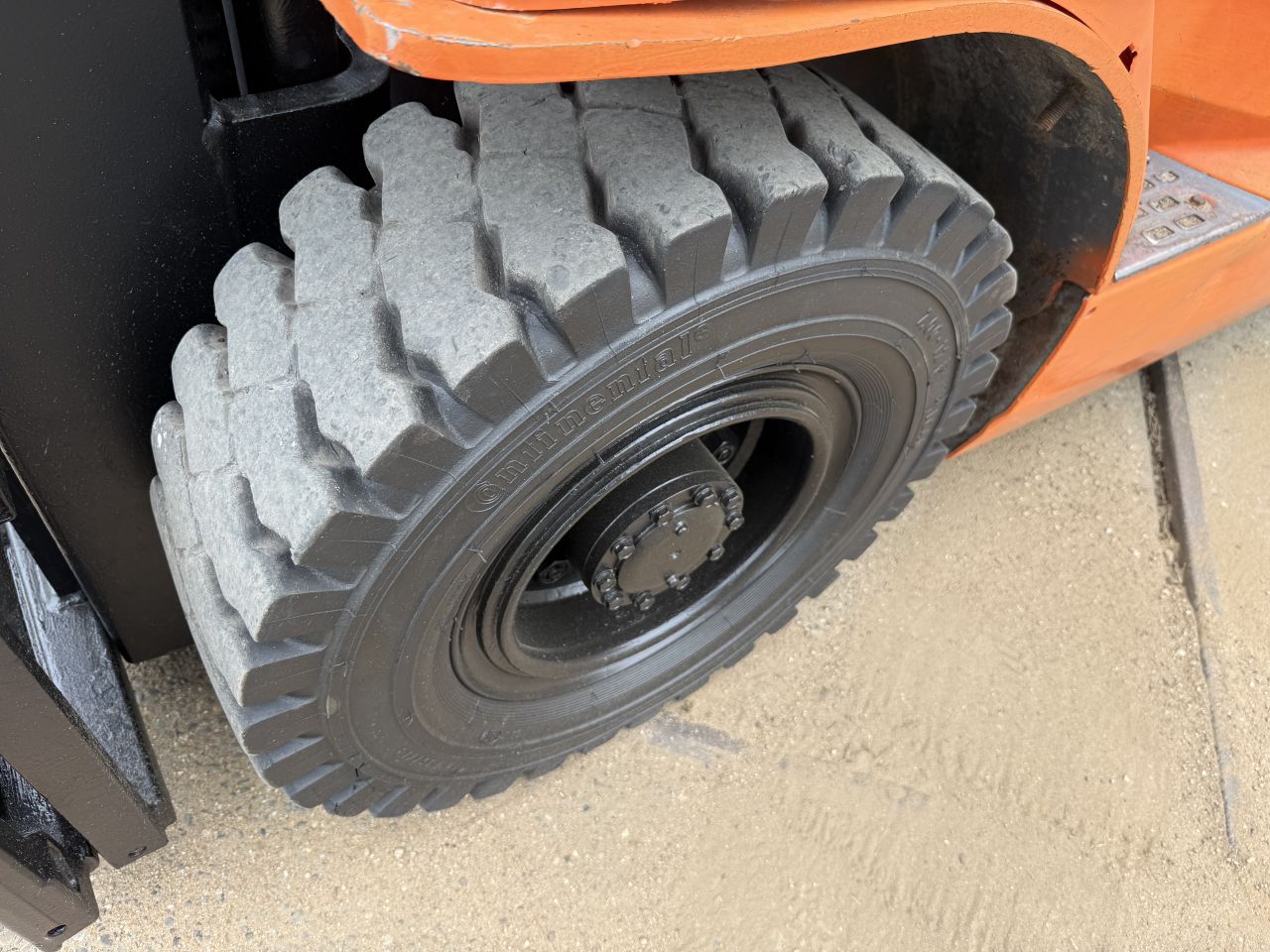 Toyota 2.5 tonner diesel heftruck triplex 4.7M Sideshift