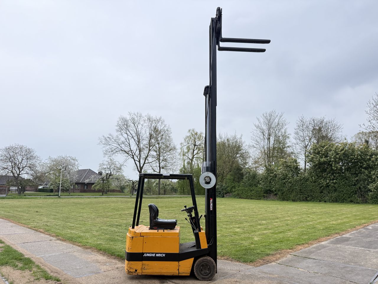 Jungheinrich 1600KG elektrisch 3-delig 5.1m freelift Sideshift