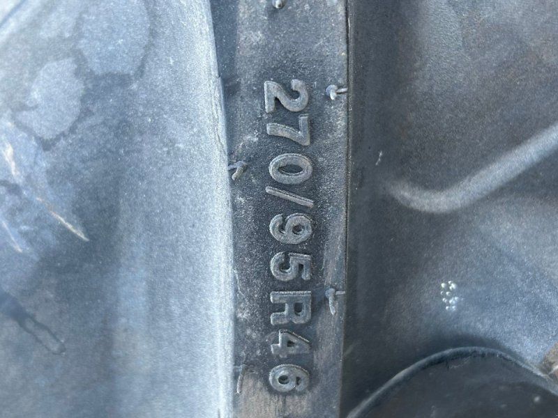 Mitas 270/95R46 + 270/95R32 stilbare fælge uds. boring bag nye dæk