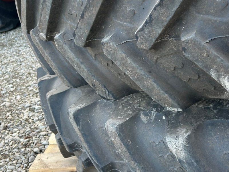 BKT 320/90R54 + 230/95R44 stilbare fælge 8+10 1.65m