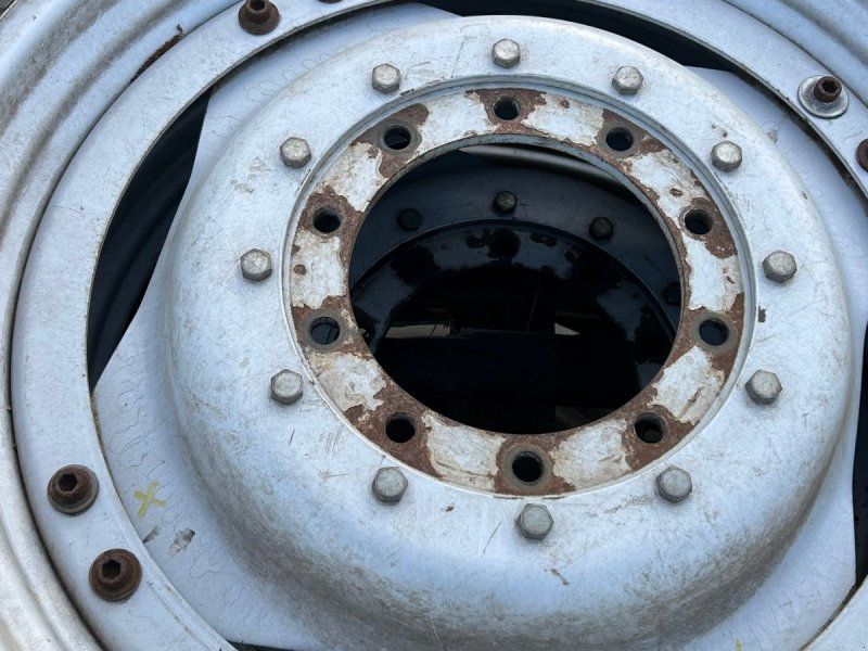 Alliance 300/95R52 + 270/95R38 stilbare fælge uds. boring for og bag