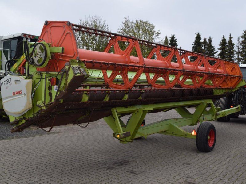 Claas V750