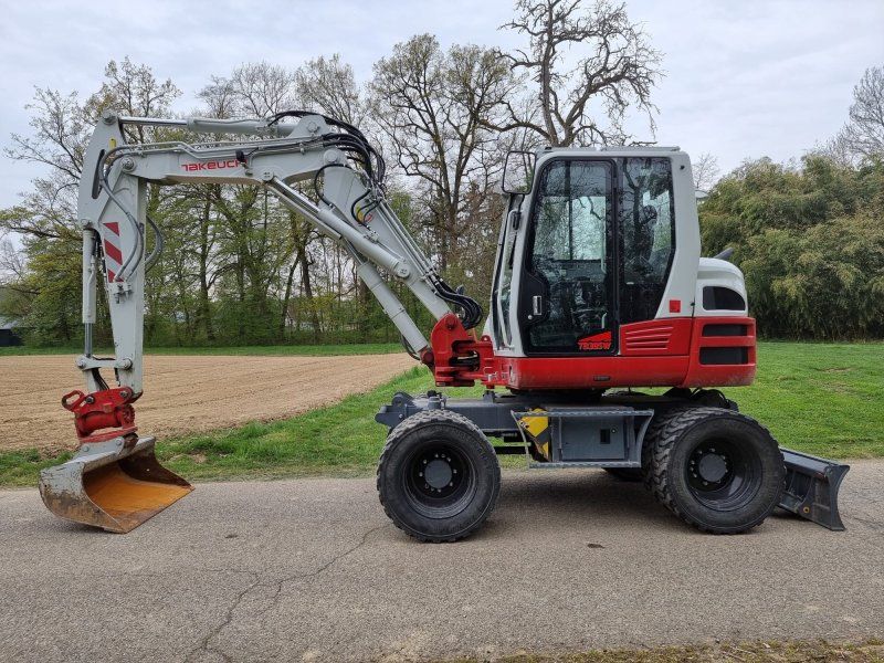 Takeuchi TB 395 W