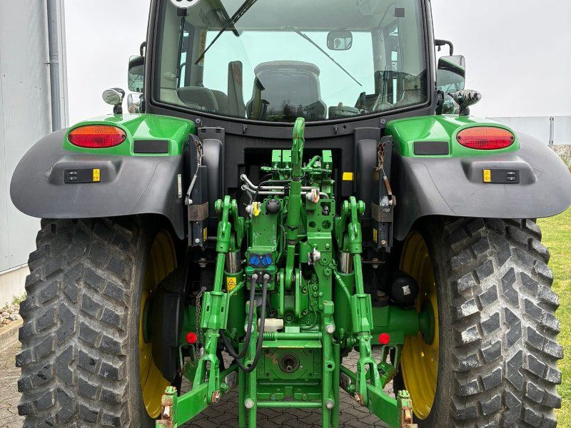 John Deere 6110R