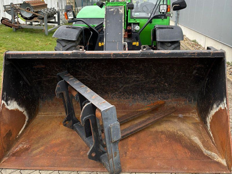 Deutz-Fahr Agrovector 30.7