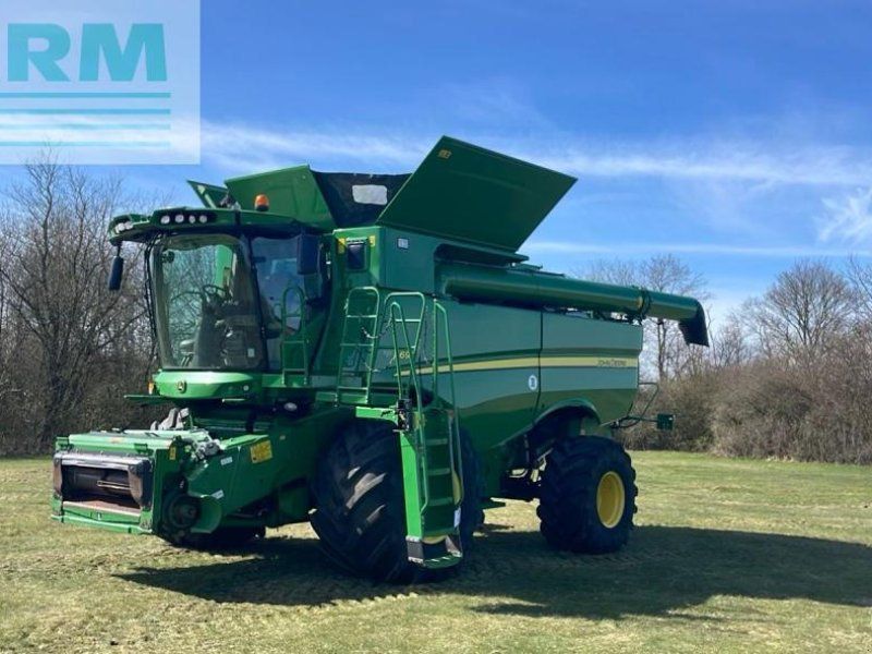 John Deere S690