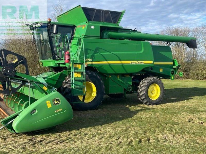 John Deere T670