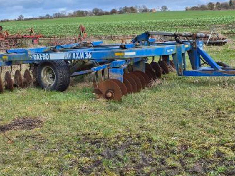 Dalbo AXM 36