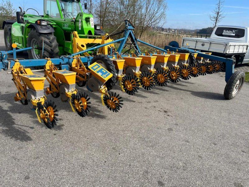 Kleine Unicorn III, 12-reihig als Ersatzteilspender