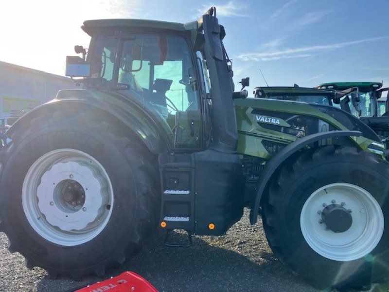 Valtra Q 305