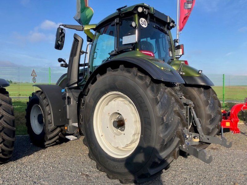Valtra Q 305