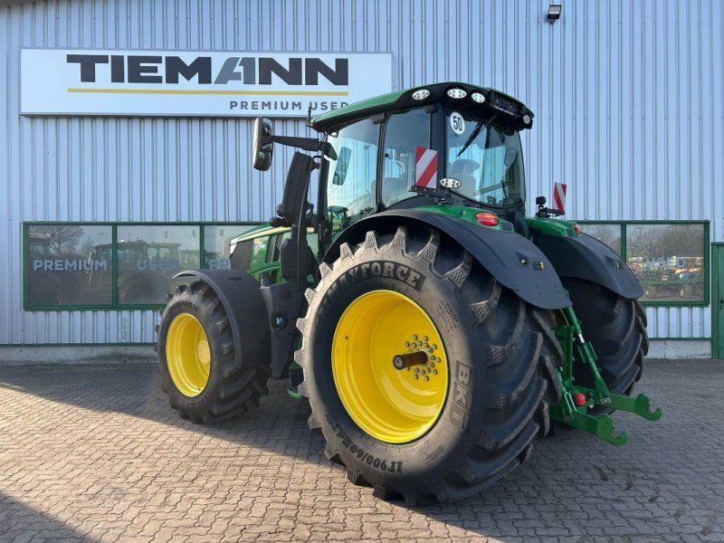John Deere 6R 230