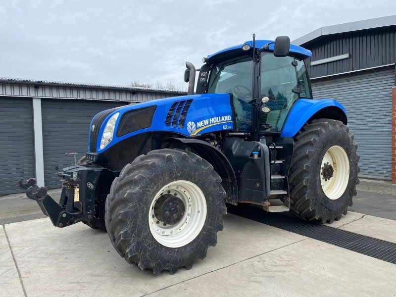New Holland T8.300