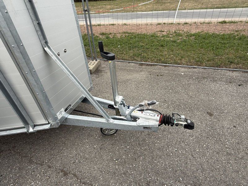 Böckmann VA 3016/27 Viehanhänger mit hohem Planenaufbau