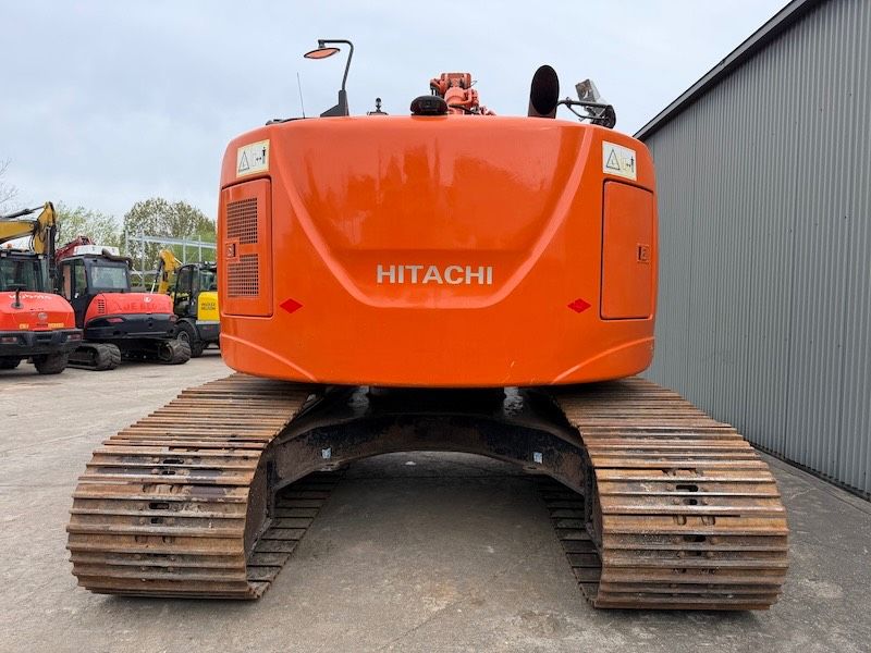 Hitachi ZX 225 US LC-5 B