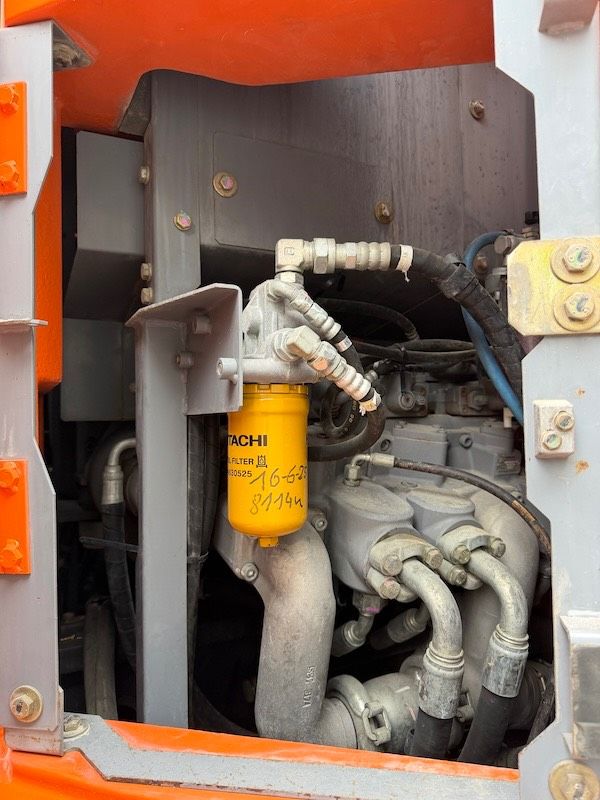 Hitachi ZX 225 US LC-5 B