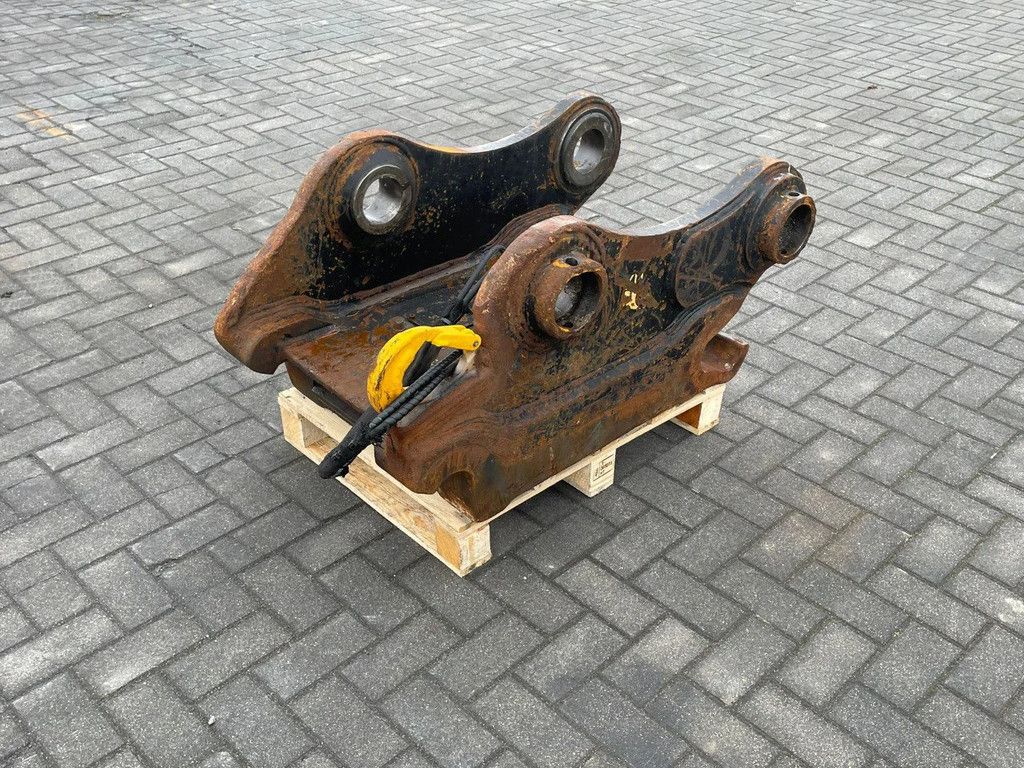 Klepp Mek KM90-D | HYDRAULIC QUICK COUPLER | SNELWISSEL | SCHNELLWECHSLER