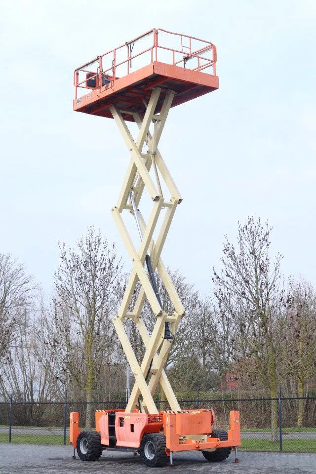 JLG 3394 RT | 12 METER | 1.020 KG