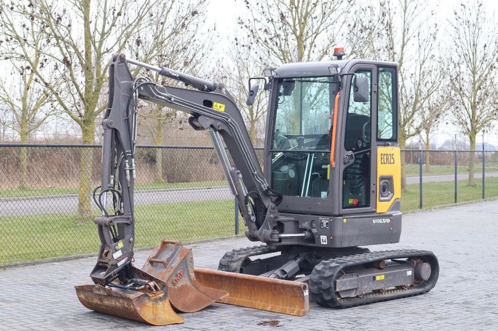Volvo ECR25 ELECTRIC | JECR25D | TILTBUCKET | BUCKET | LOW HOURS