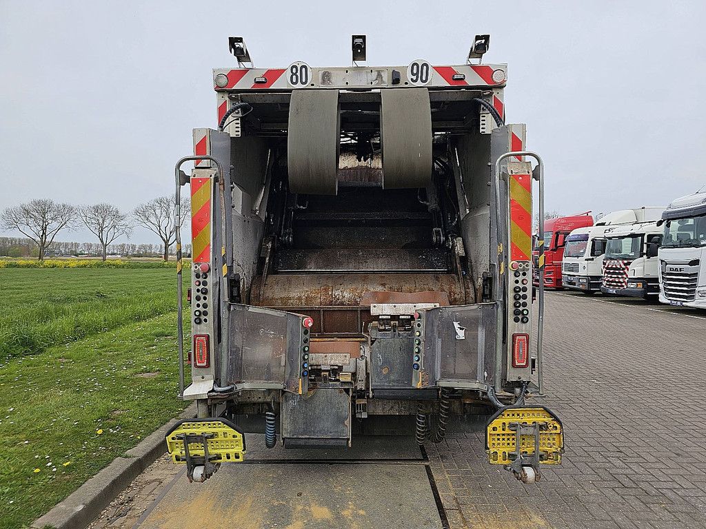 SCANIA P280 faun,6x2*4