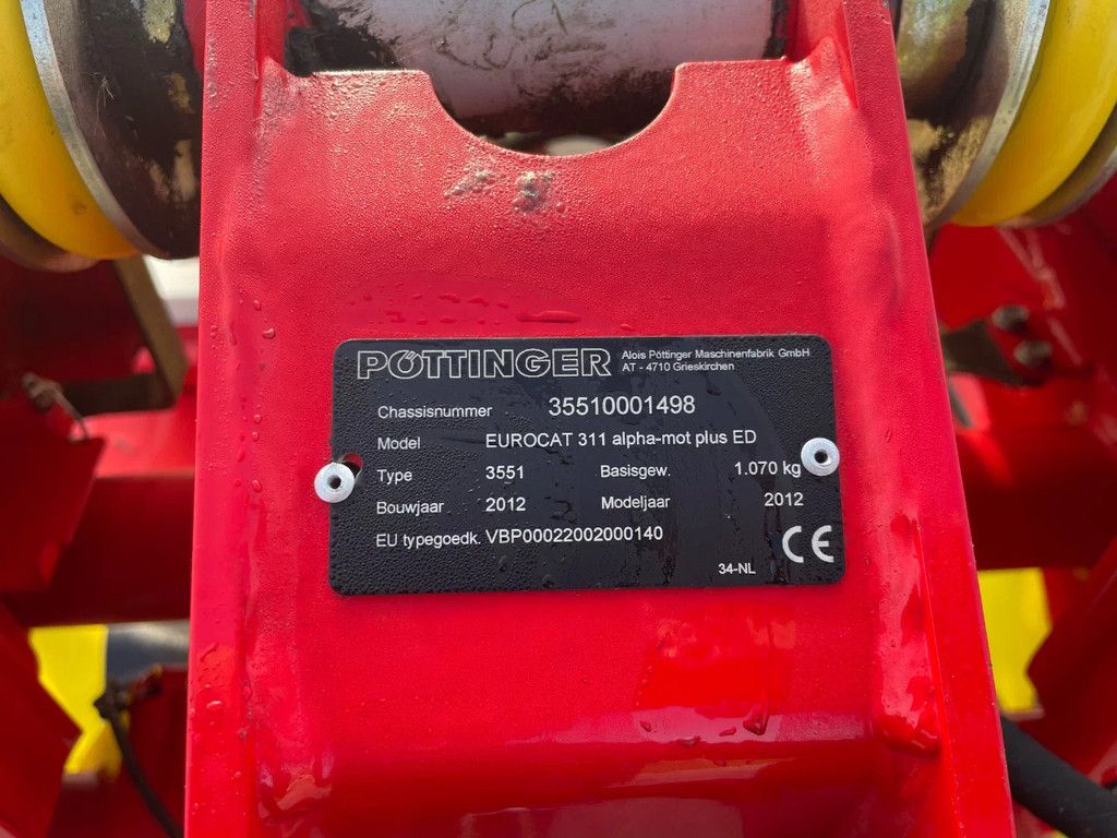 Pottinger Eurocat 311 Alpha mot plus Schotelmaaier stalvoeren