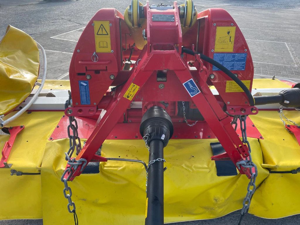 Pottinger Eurocat 311 Alpha mot plus Schotelmaaier stalvoeren