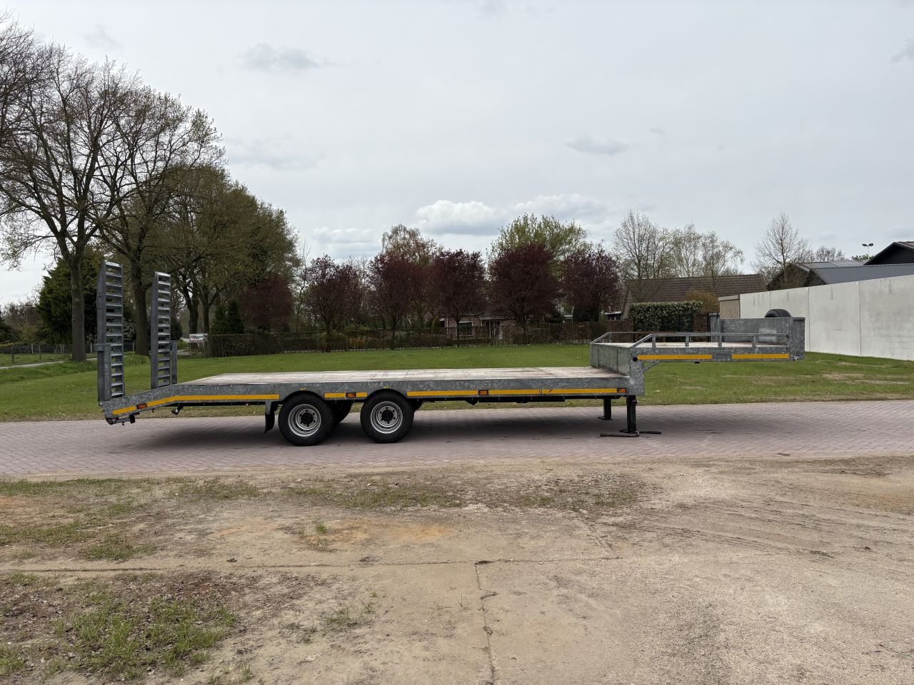 15 Ton CE of c1e Oplegger semi dieplader Veldhuizen