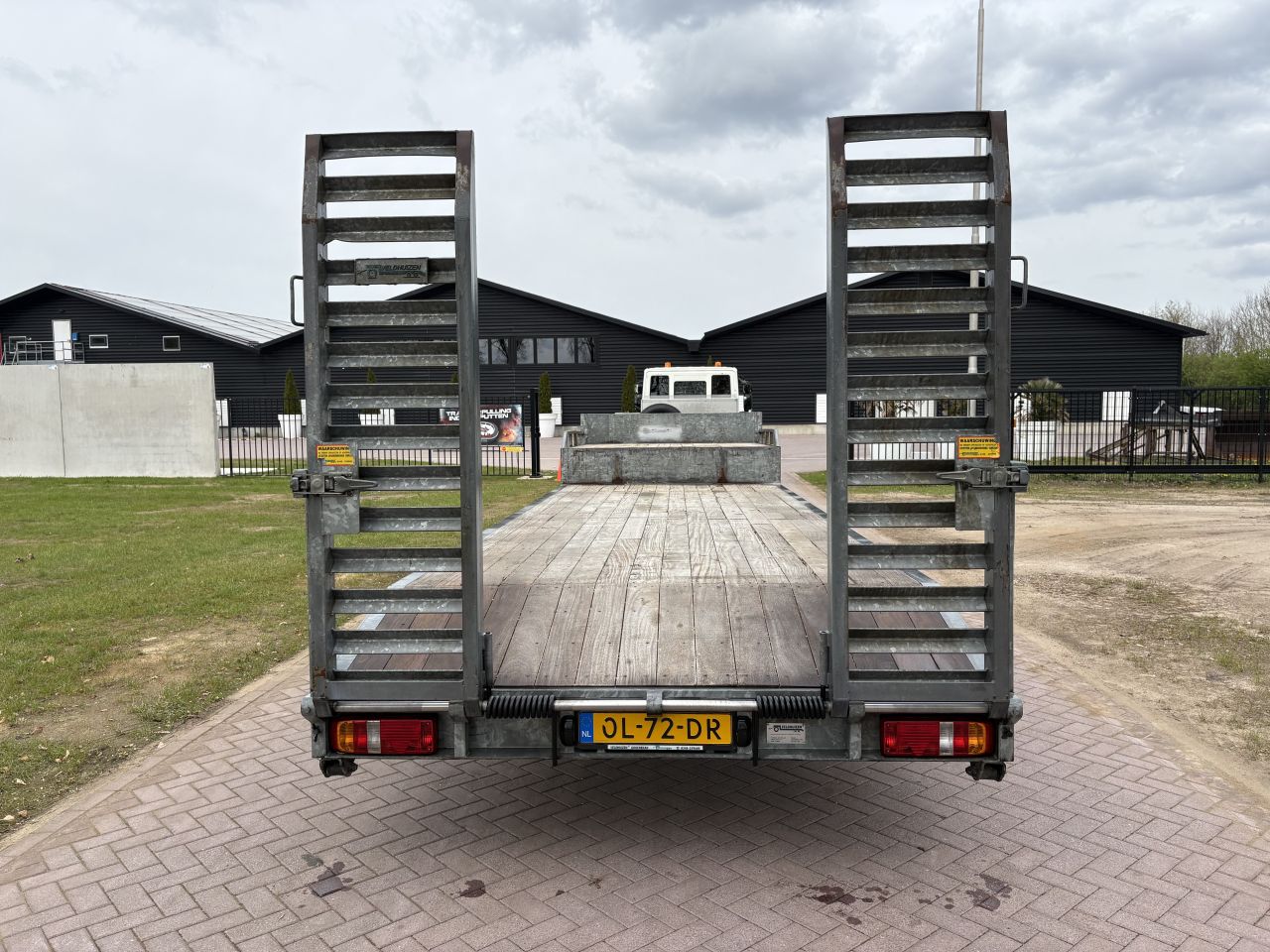 15 Ton CE of c1e Oplegger semi dieplader Veldhuizen