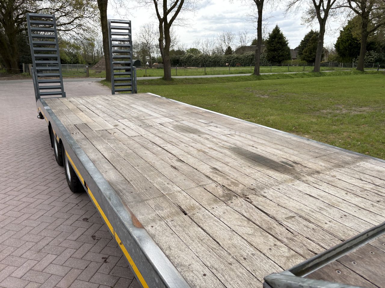 15 Ton CE of c1e Oplegger semi dieplader Veldhuizen