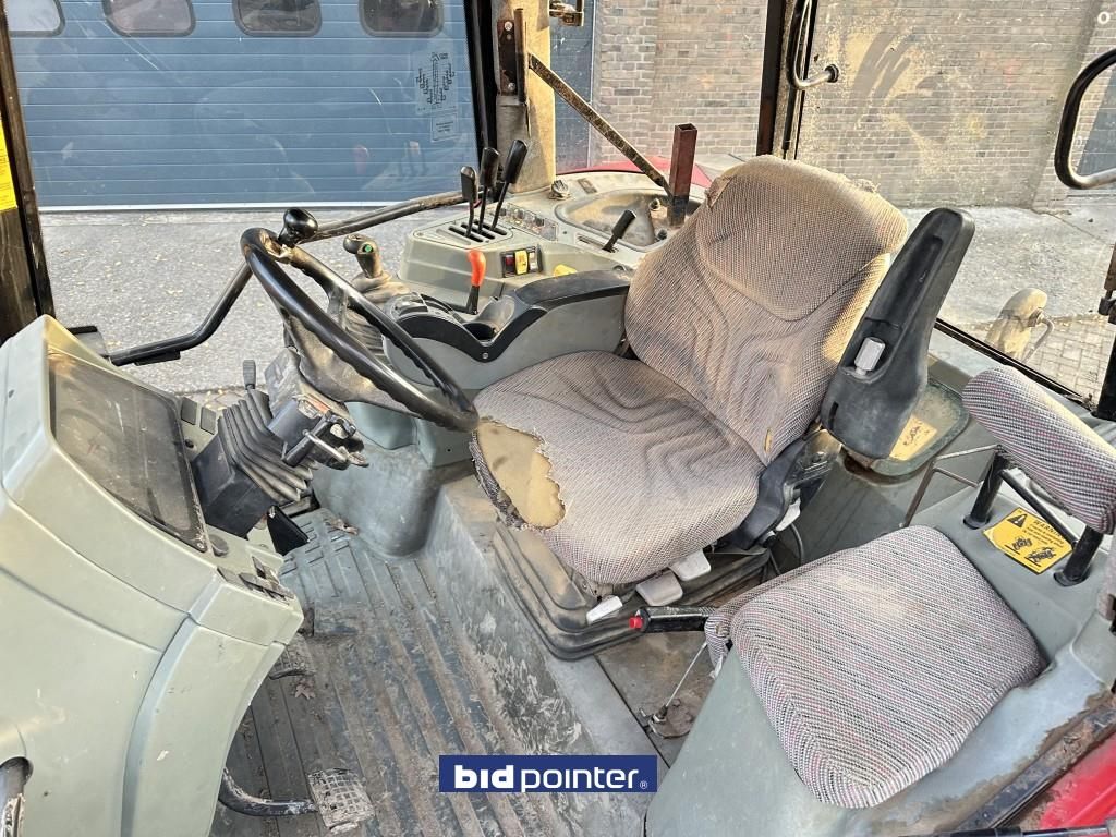 Massey Ferguson 6255