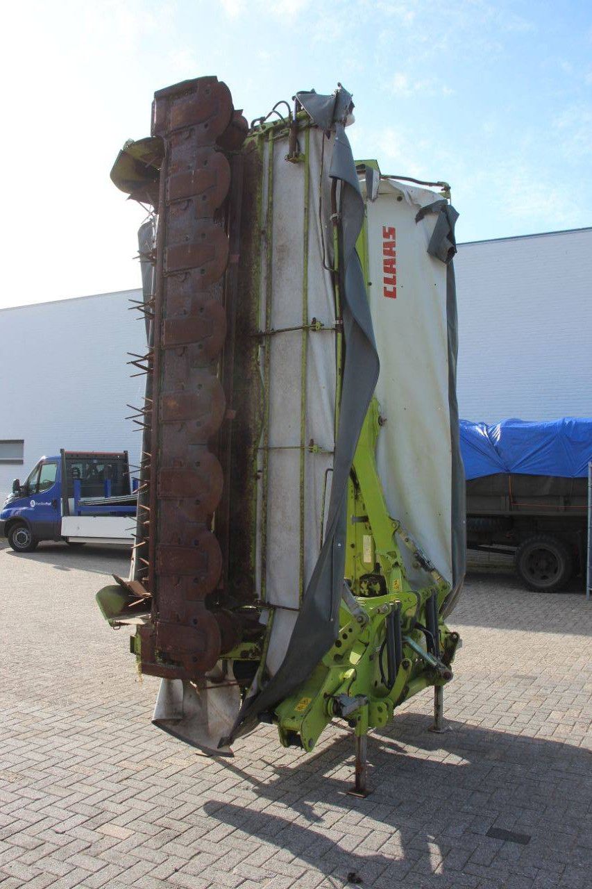 Claas DISCO 9300C butterfly mower